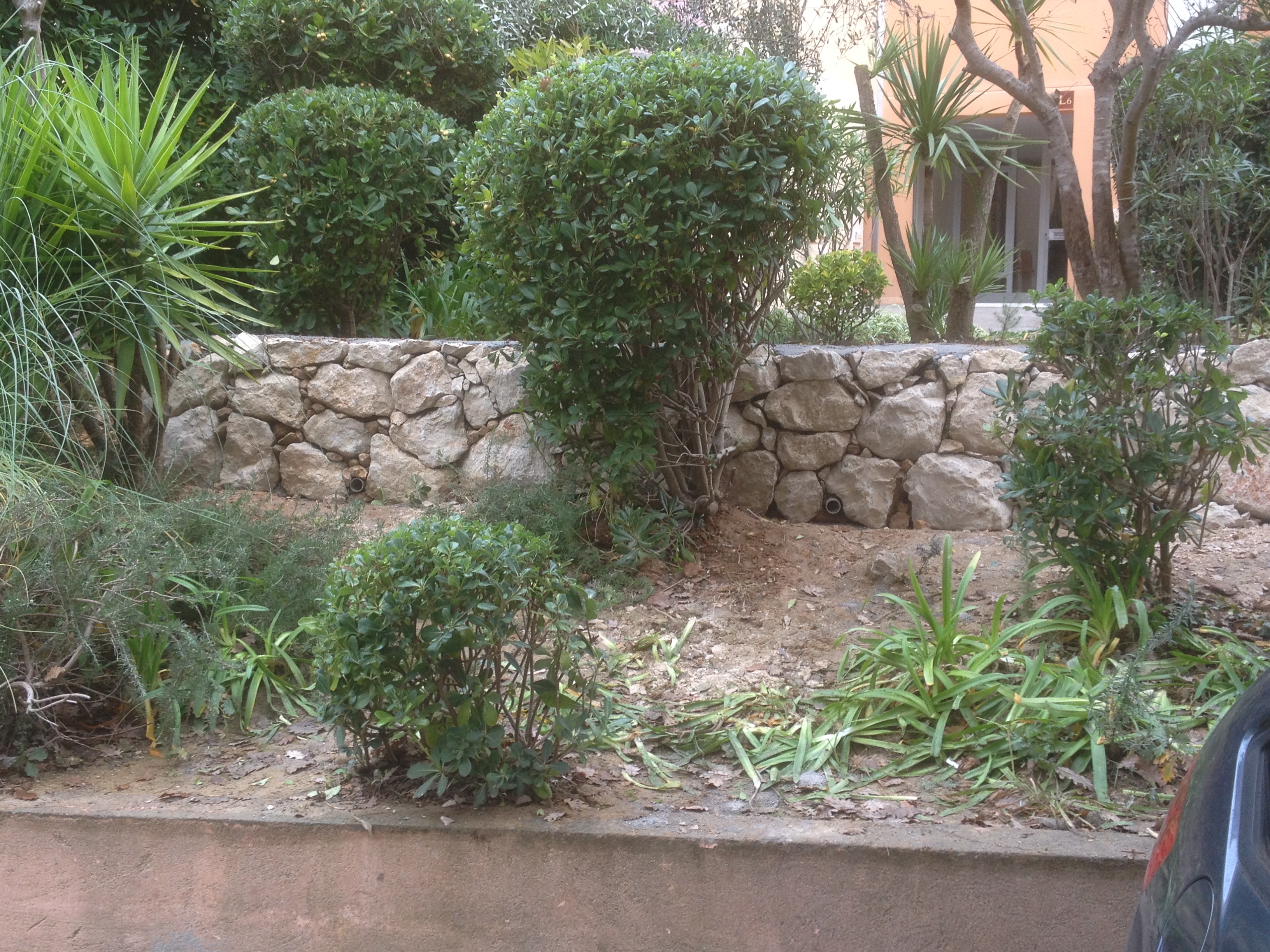 Maconnerie paysagere jardinier paysagiste macon - Antibes - Cannes - Mougins - 06 - Clean Jardin